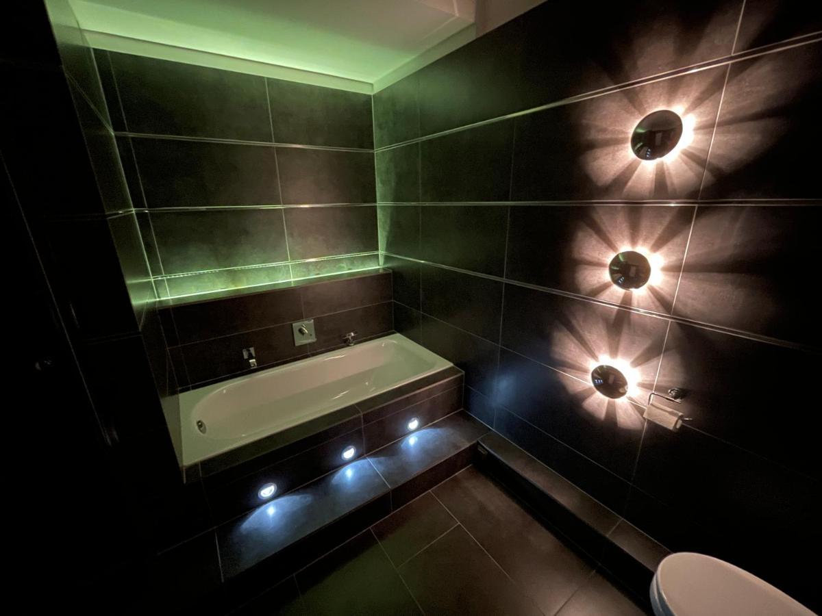 Truretreats Design Loft Fuer 8 Personen I Riesige Kueche I Echarger I 65Z Smarttv I 150Qm Apartman Hamburg Kültér fotó